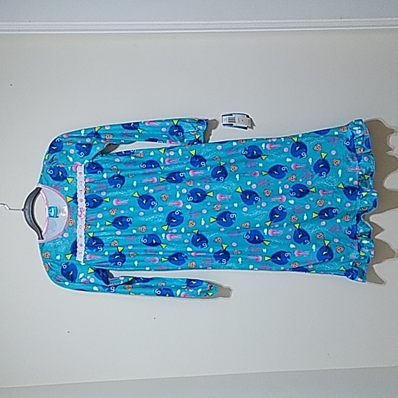 Disney Finding Dory Nightgown - Picture 1 of 3